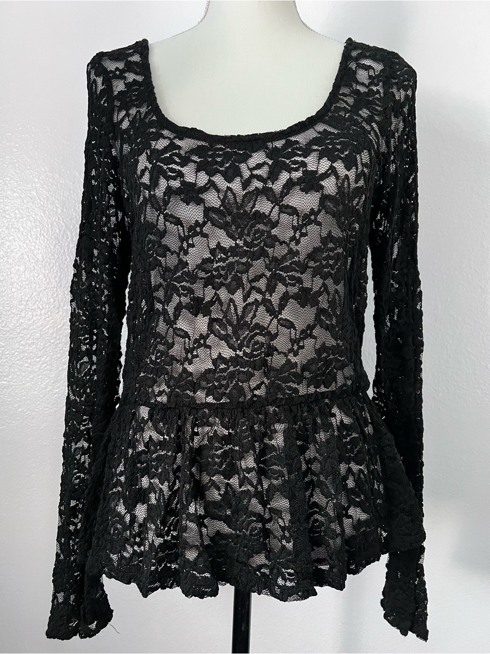 Lily Rose Black Sheer Lace Peplum Top Size XL
